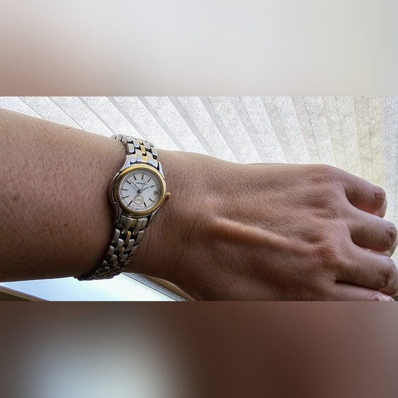 🇺🇸 2004 USA Olympic Hamilton ladies watch. Great collector item. - Picture 6 of 16